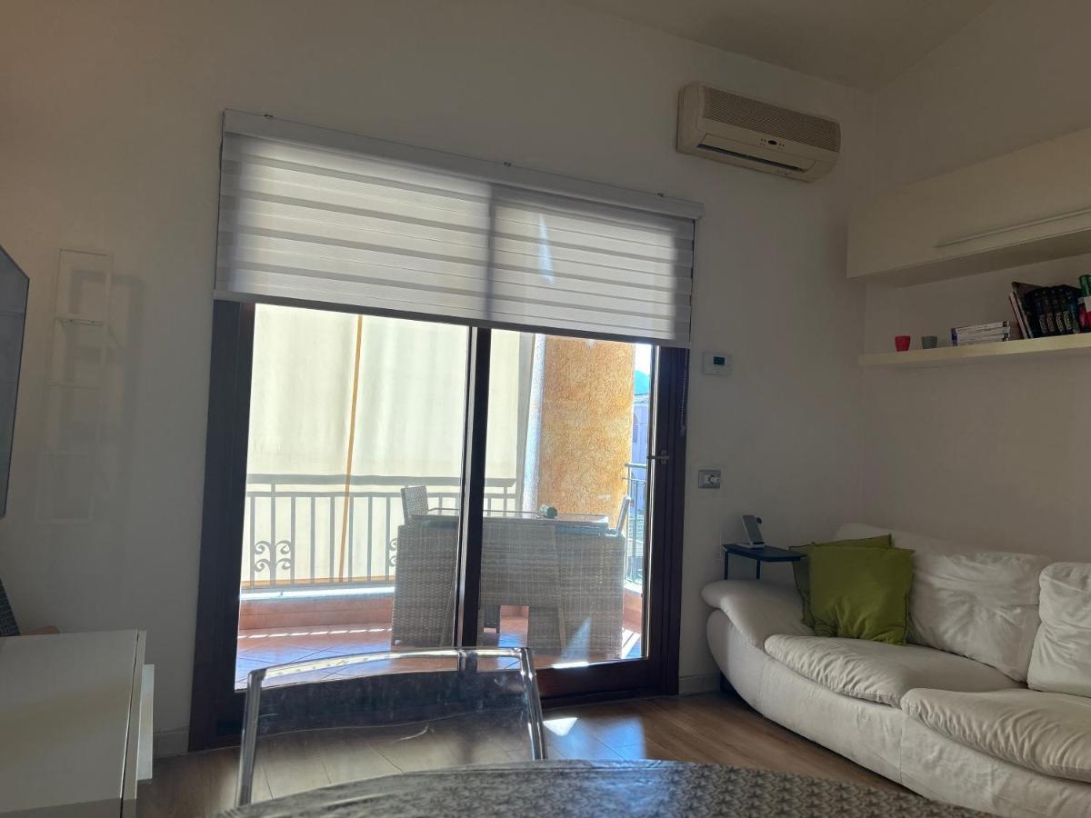 P. Home La Maddalena  外观 照片